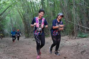 BIB: 396
                            <button type="button" onclick="openModal(4118367)" class="btn btn-primary btn-sm float-right btn-popup" data-toggle="modal" data-target=".modal-high-quality">
                        <i class="fas fa-shopping-cart"></i> Add to Cart
                    </button>
                                            <button type="button" onclick="isThisMe(4118367, true)" class="btn btn-success btn-sm float-right btn-popup btn-isme hidden" data-toggle="tooltip" data-placement="bottom" title="นี่คือรูปของคุณใช่ไหม คลิกที่นี่เพื่อเอาเข้าอัลบั้ม">
                        <i class="fas fa-plus"></i> Add to album
                    </button>
                    <button type="button" onclick="isThisMe(4118367, false)" class="btn btn-warning btn-sm float-right btn-popup btn-isnotme hidden">
                        <i class="fas fa-ban"></i> Remove from album
                    </button>